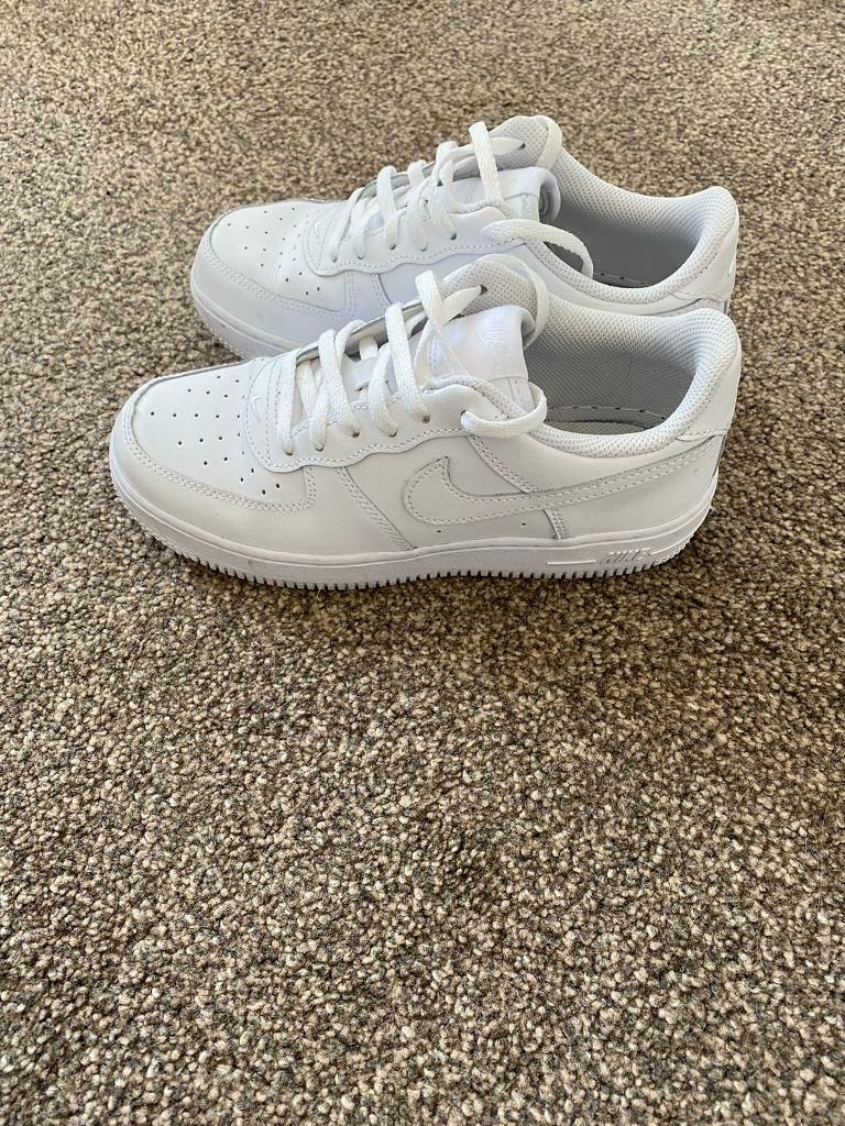 nike air force size 2.5